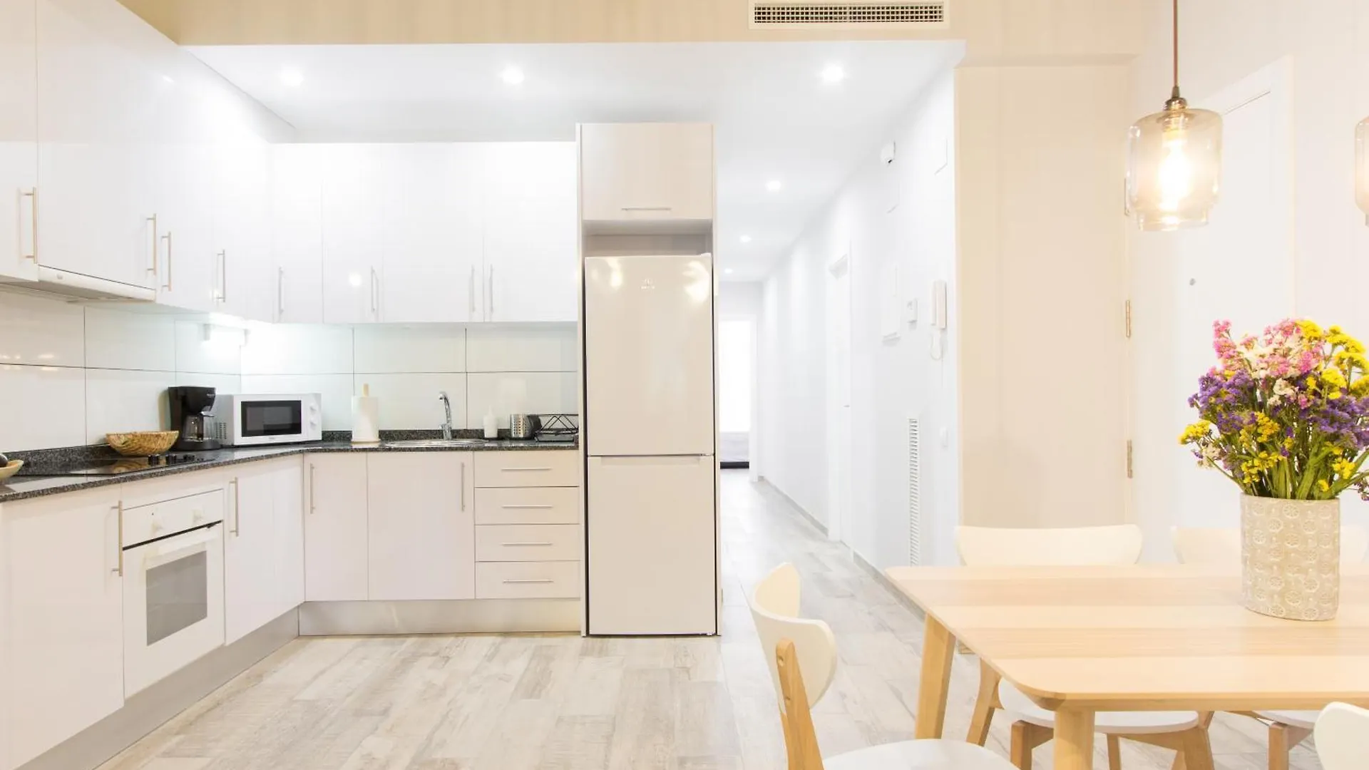Novus Homes Barcelona Sants アパート